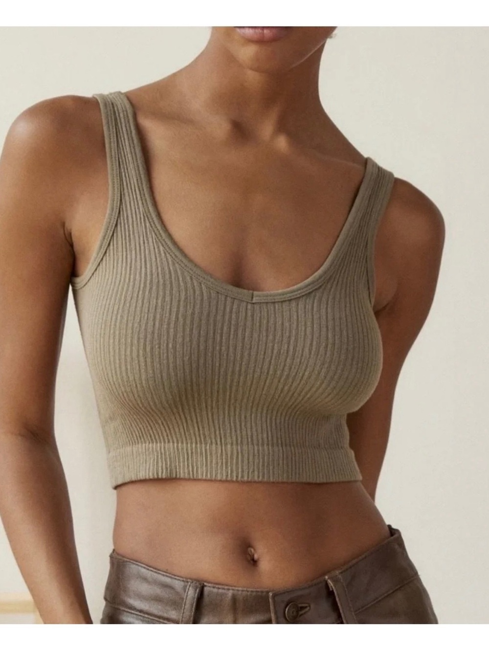 Urban Outfitters - Out from Under Drew Seamless Ribbed Cropped Tank Top